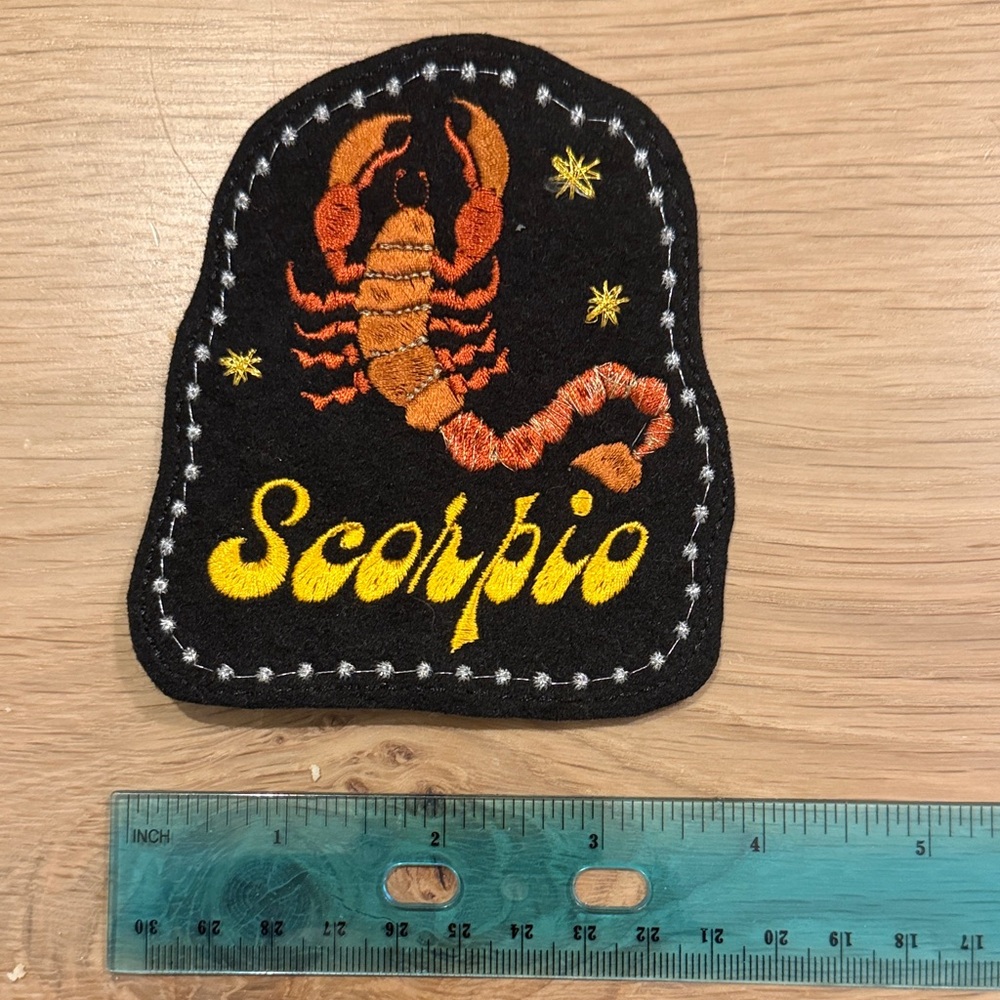 Scorpio Patch for Reptile Enclosures - Black and Orange